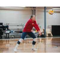 Grand Rapids Rise opposite hitter Kaleigh Nelson in training